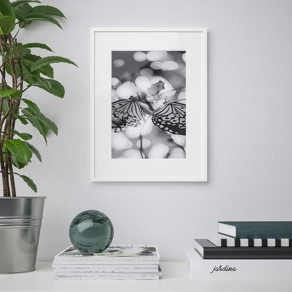 Рамка для фотографій IKEA LOMVIKEN 30x40 см Біла 704.195.32 704.195.32 ➜ Пакуємо МИ📦 фото