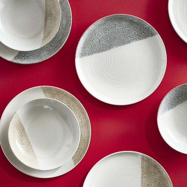 Тарелка IKEA KRUSTISTEL Диаметр - 25 см Серая 605.951.54 605.951.54 ➜ Пакуємо МИ📦 фото