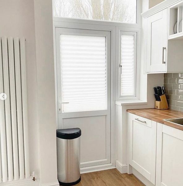 Жалюзі - пліссе IKEA SCHOTTIS Набір з 5 предметів 202.422.82 Білі 202.422 ➜ Пакуємо МИ📦 фото