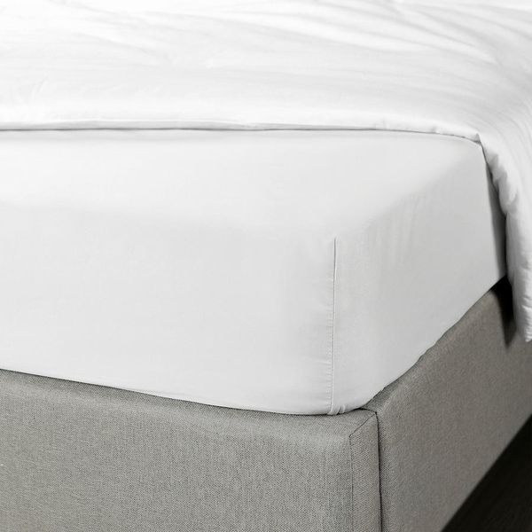 Простыня на резинке IKEA BRUKSVARA 140x200 см Белая 305.746.00 305.746.00 ➜ Пакуємо МИ📦 фото