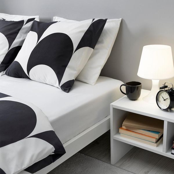 Простыня на резинке IKEA BRUKSVARA 140x200 см Белая 305.746.00 305.746.00 ➜ Пакуємо МИ📦 фото